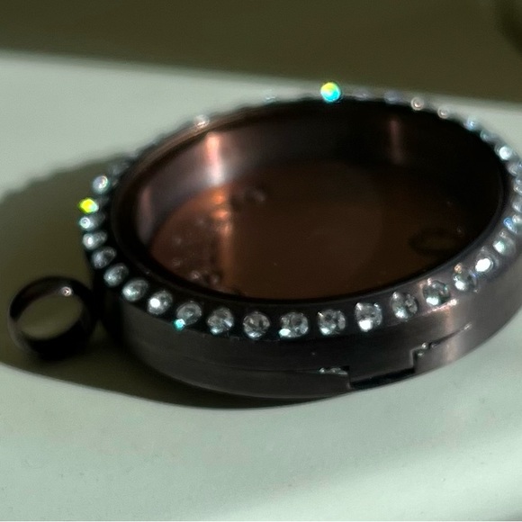 Origami Owl large brown brass locket w rhinestones - Picture 2 of 2